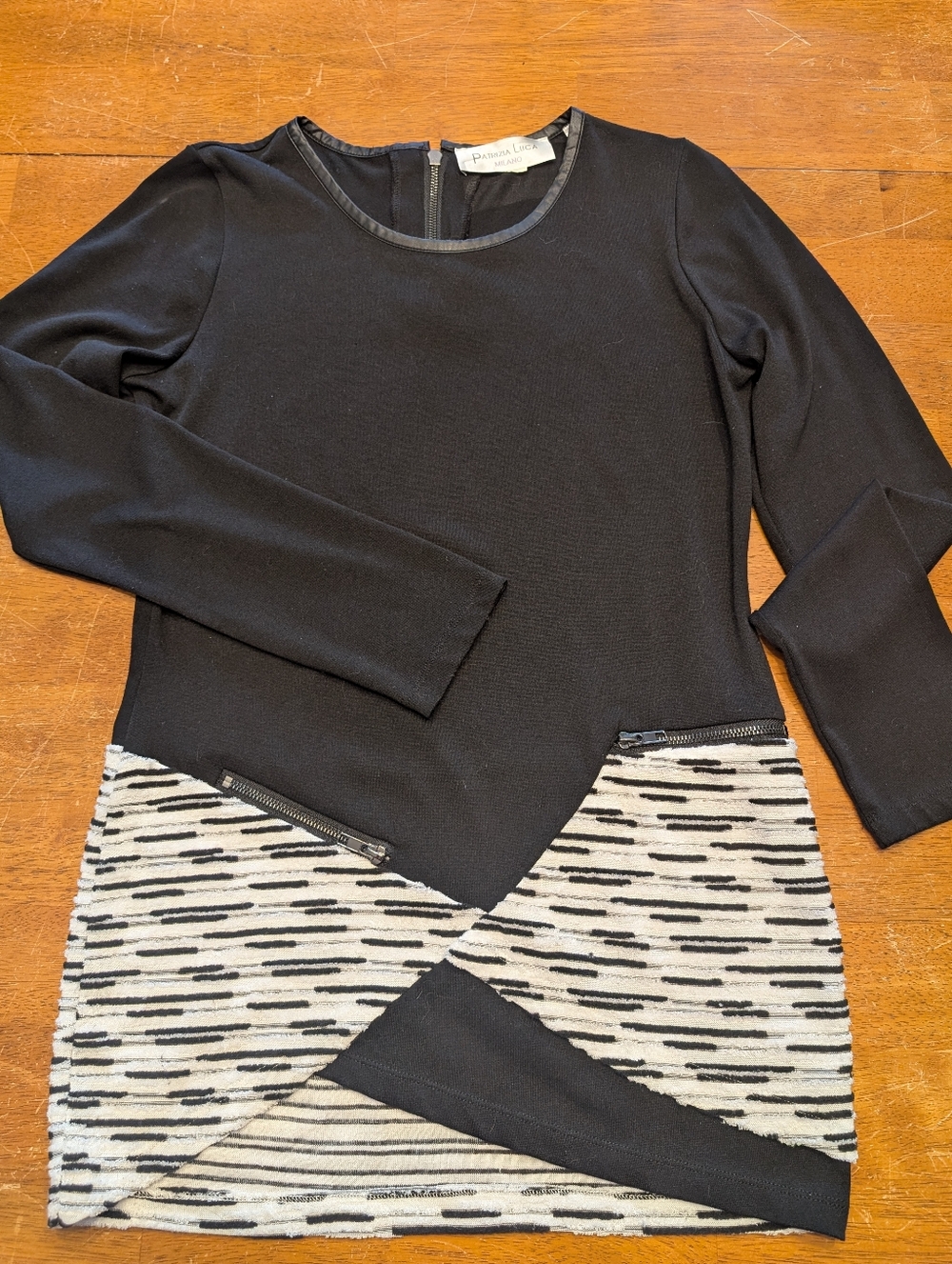 Vintage Patrizia Luca black and white zip tunic